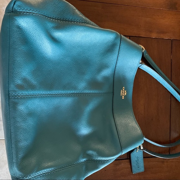 Coach Purse -Fall - Picture 1 of 5